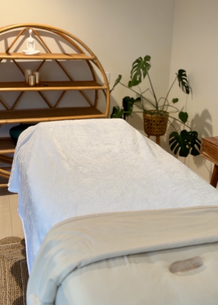 Reiki healing session